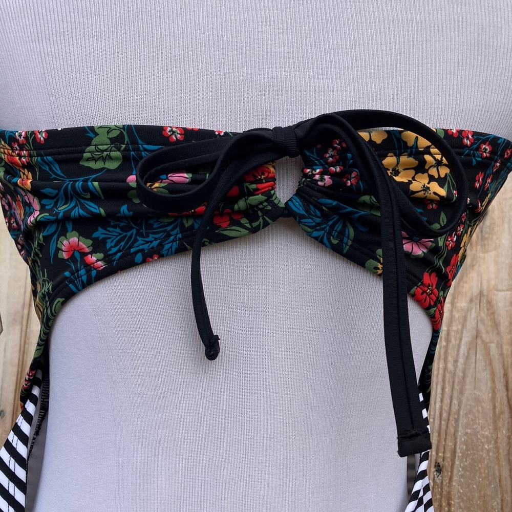 Time and Tru Black Floral & Black/White Striped One-Piece Swimsuit - Picture 4 of 4